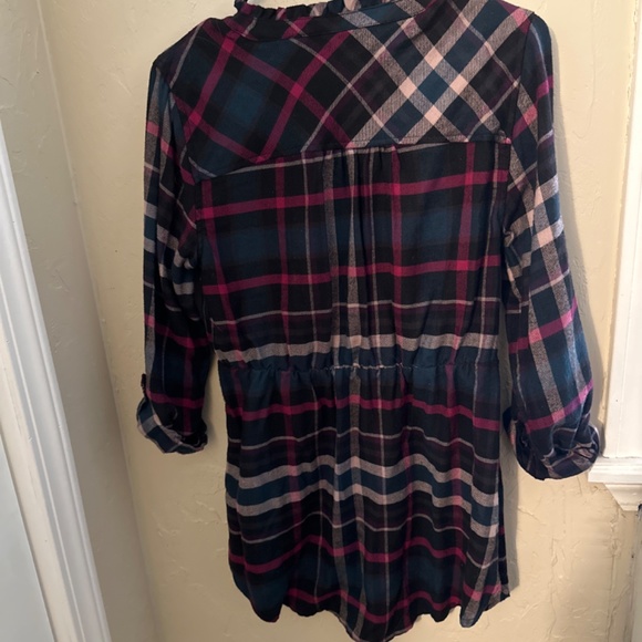 Button up top - Picture 2 of 2